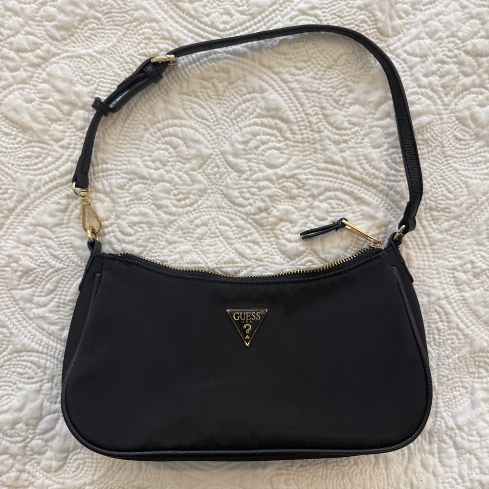 GUESS Black Nylon Shoulder Bag